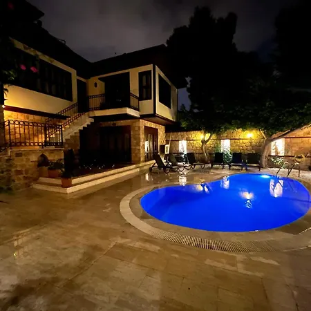 Apartamento Attalos 2 *