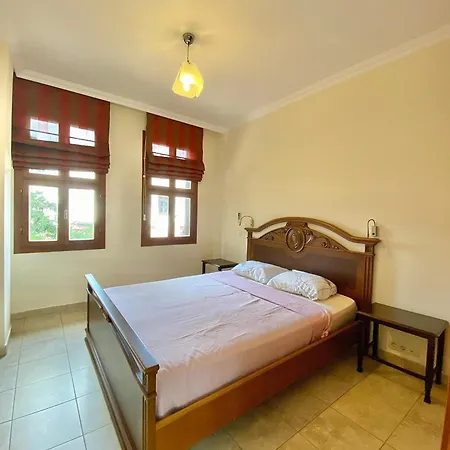 Attalos 2 Apartment