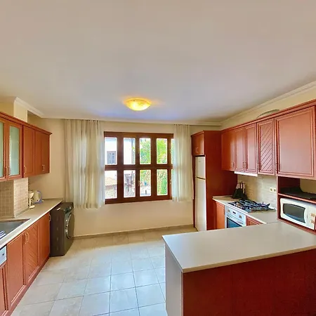 Attalos 2 Antalya