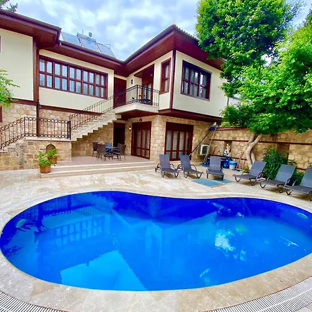 Appartement Attalos 2 *